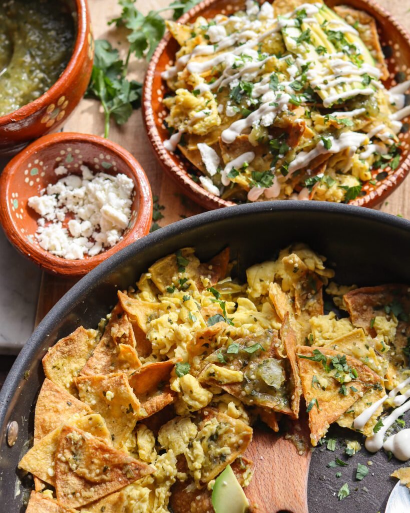 chilaquiles verdes in a pan.