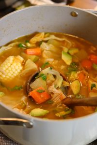 caldo de pollo