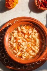 sopa de coditos.